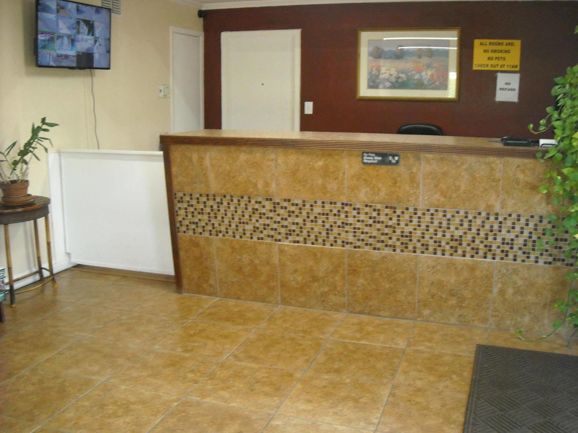 Bastrop Inn מראה חיצוני תמונה