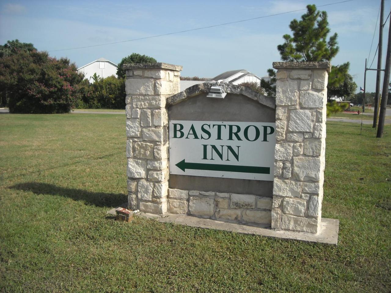 Bastrop Inn מראה חיצוני תמונה